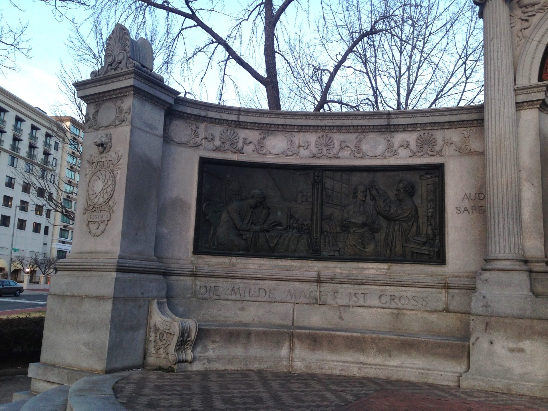 Samuel%20Hahnemann%27s%20monument%2C%20Washington%20%28by%20Concetta%20Tatali%29%20-%203.JPG